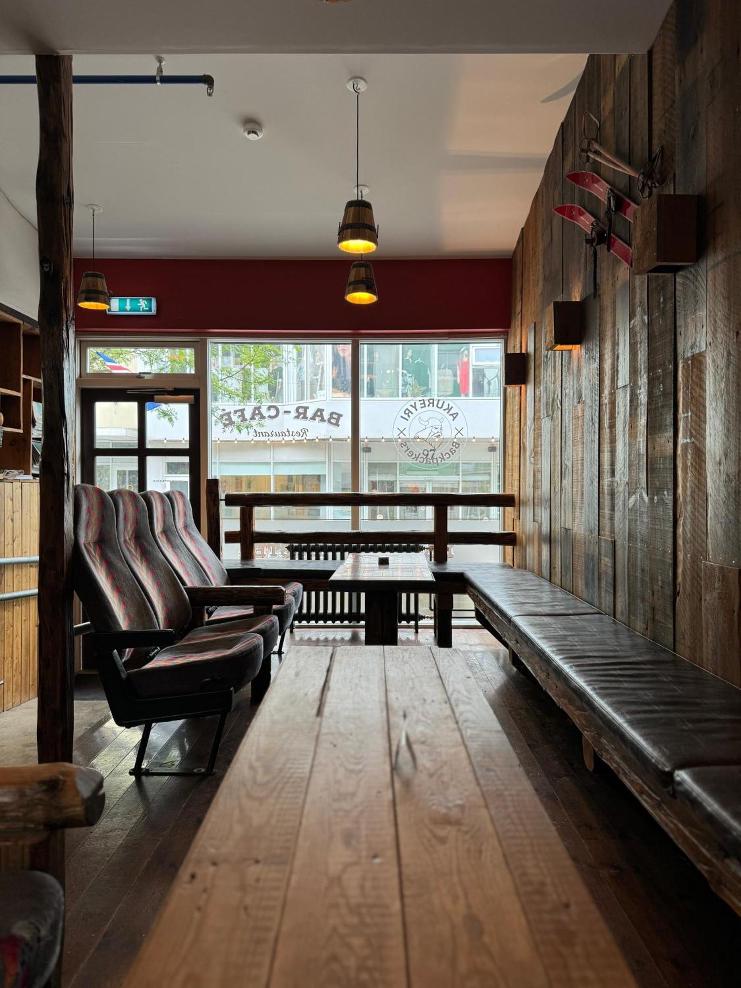 Akureyri Backpackers Hostel Exterior photo