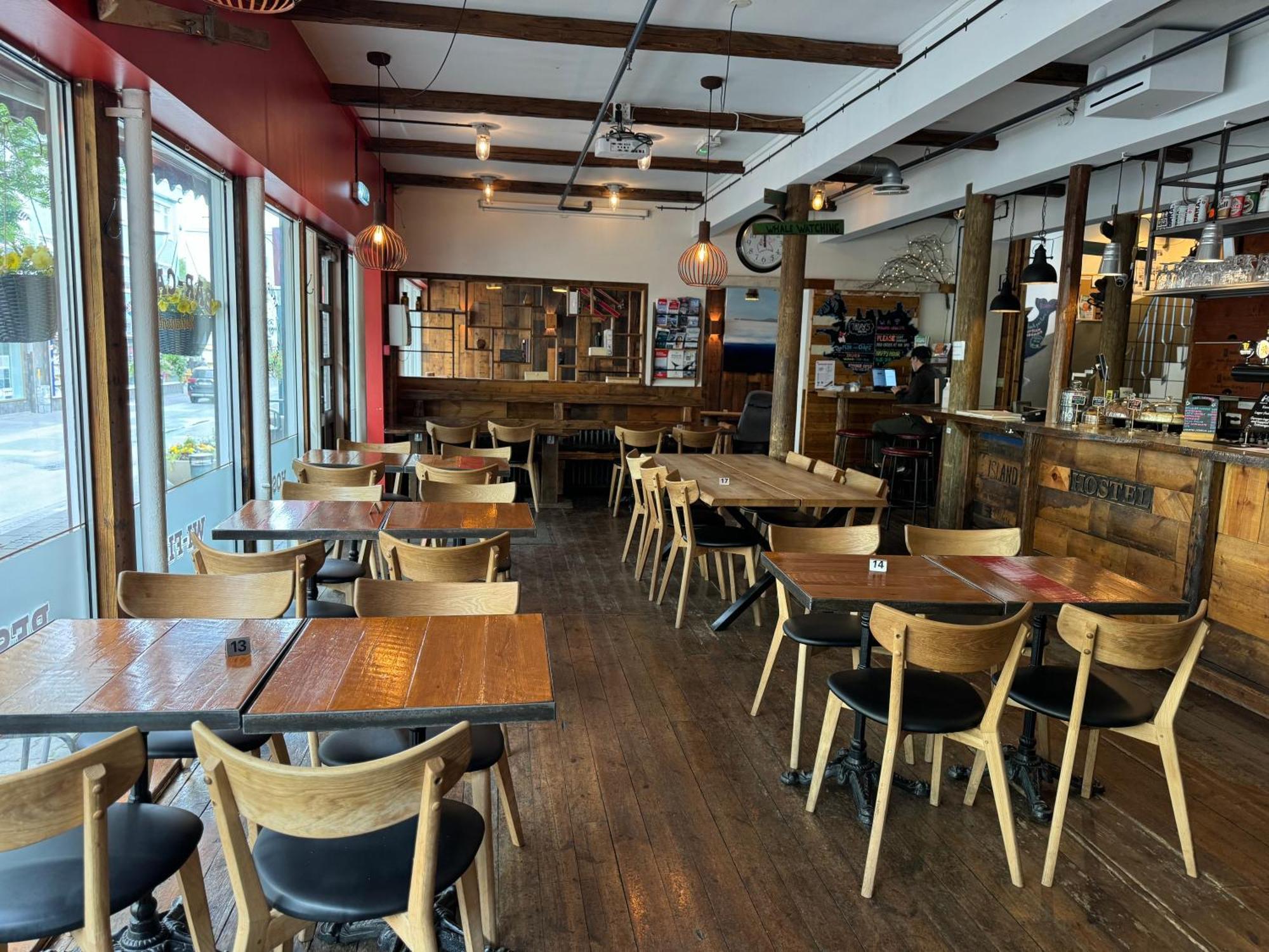 Akureyri Backpackers Hostel Exterior photo
